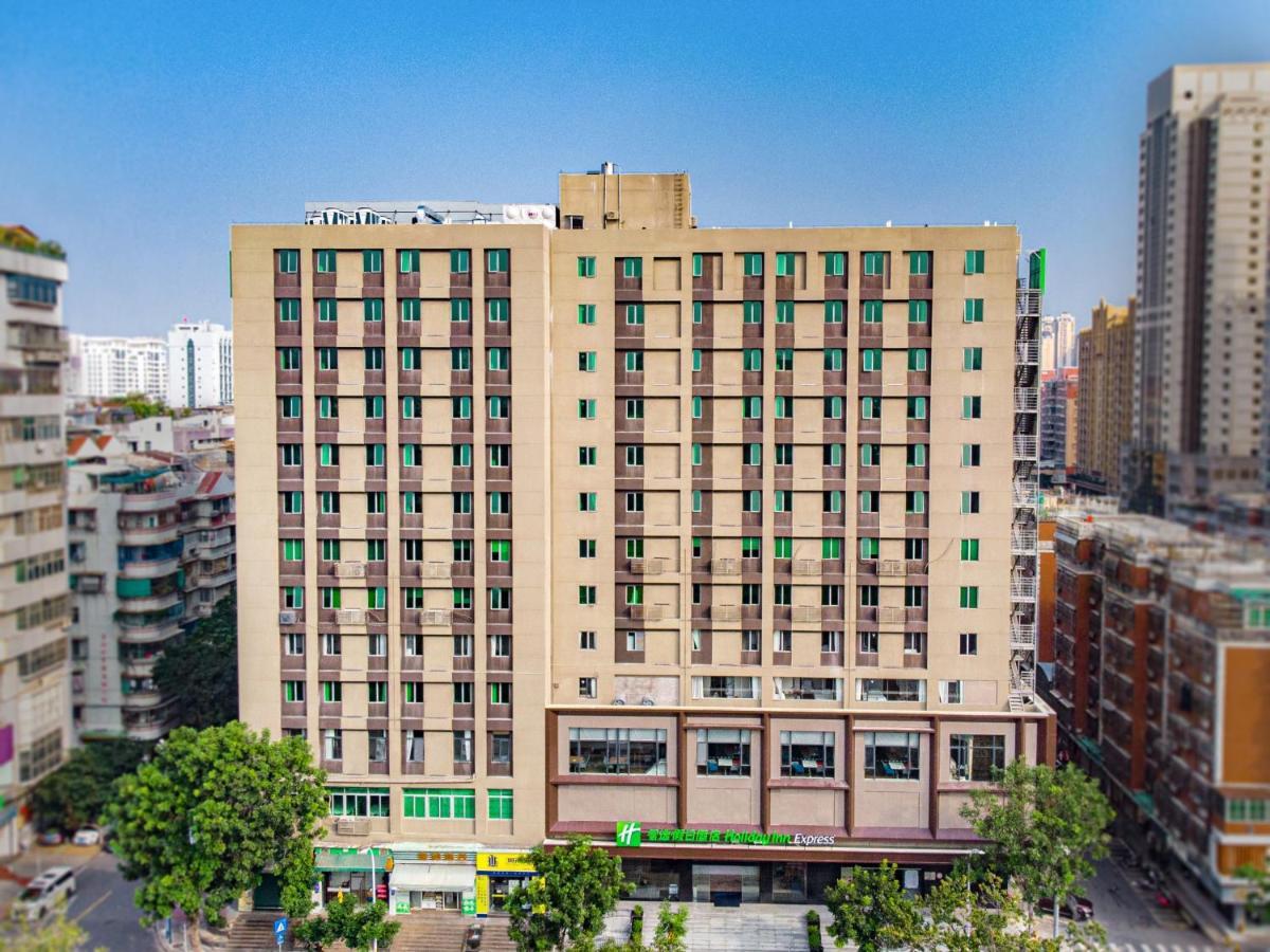 Holiday Inn Express Shantou City Center By Ihg Экстерьер фото