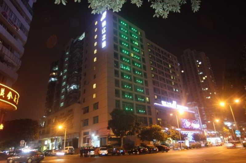 Holiday Inn Express Shantou City Center By Ihg Экстерьер фото